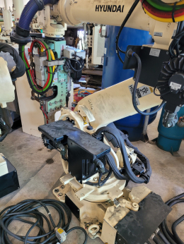 Hyundai Robot HS220